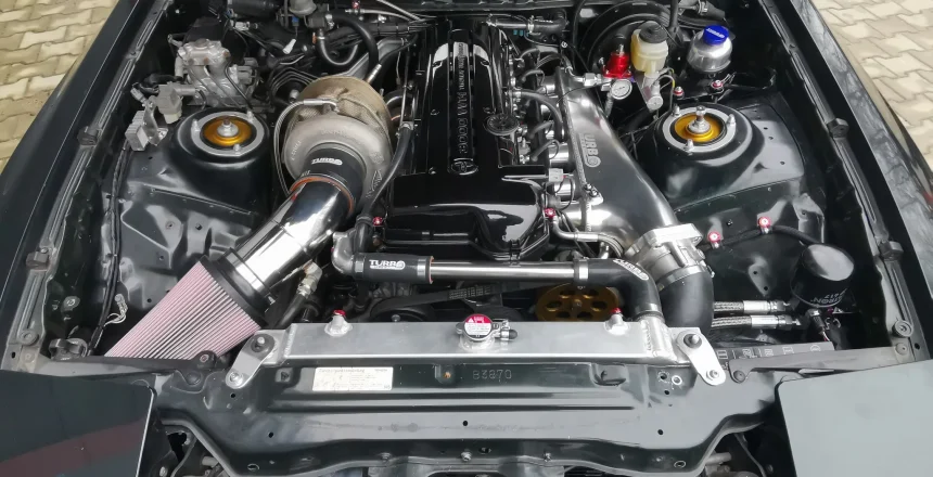 Toyota-Supra-Mk3-with-a-2JZ-GTE-on-dyno-03